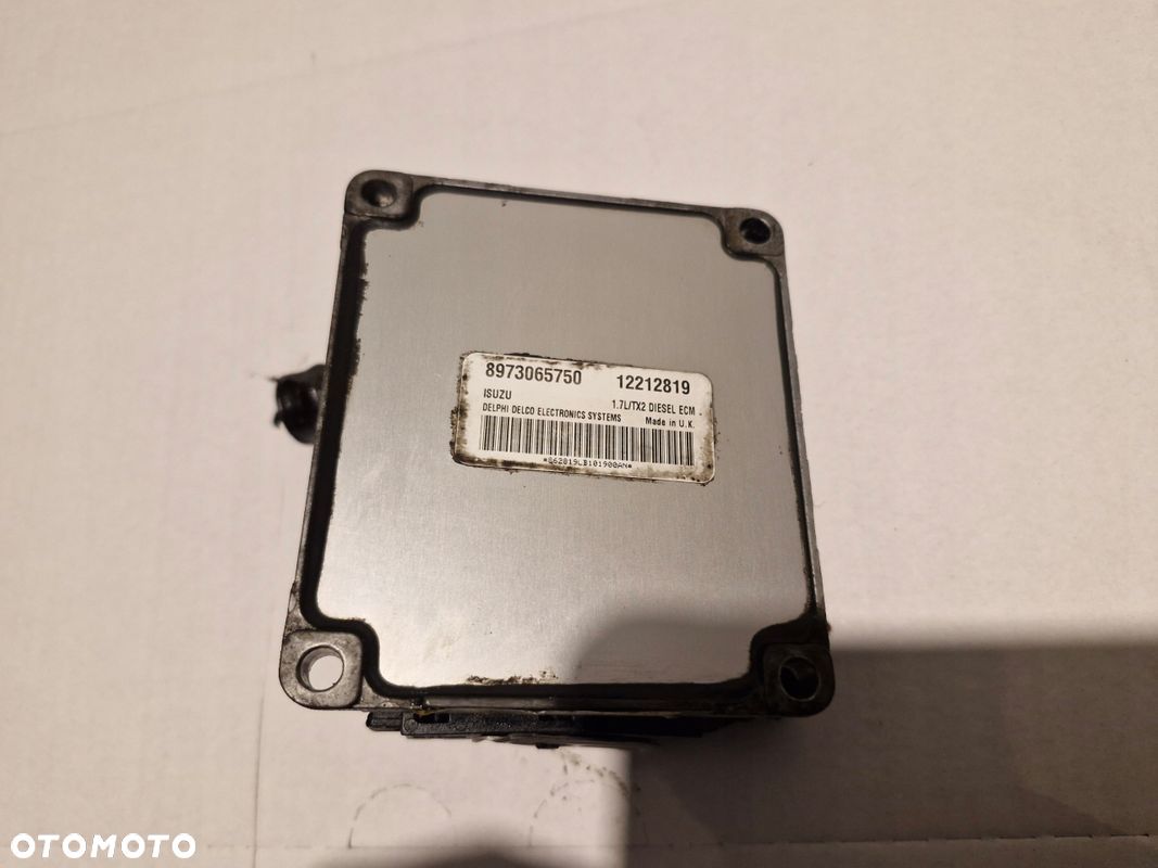 OPEL ASTRA II 1.7DTI STEROWNIK SILNIKA ISUZU 8973065750 12212819 - 1