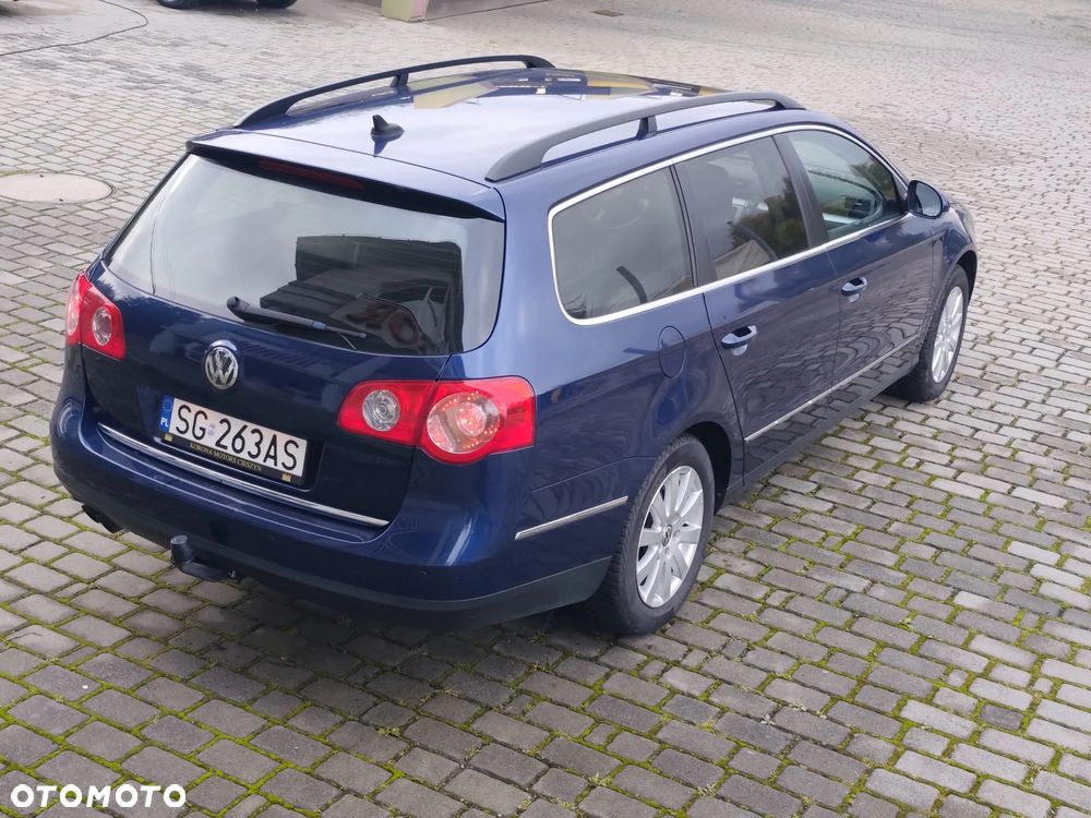 Volkswagen Passat 2.0 TDI DPF Highline - 11