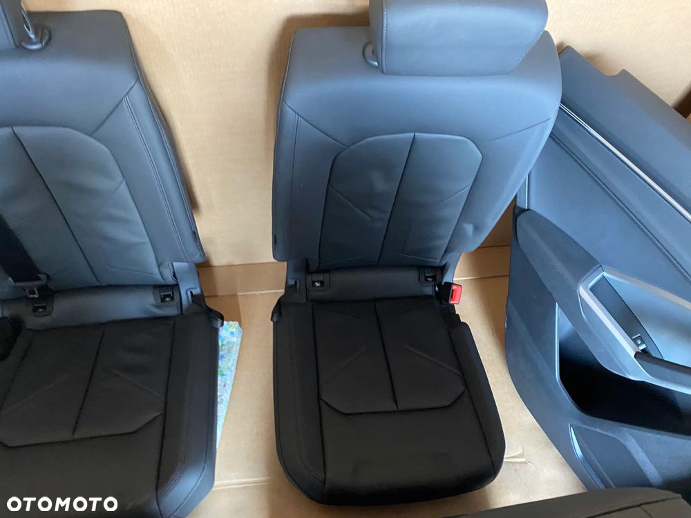Audi Q3 83A kompletny środek Fotel fotele kanapa skóra boczki czarne 26km - 9