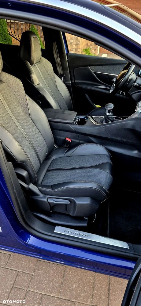 Peugeot 3008 - 17