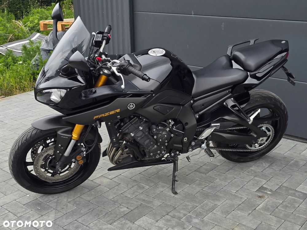 Yamaha FZ8 - 15