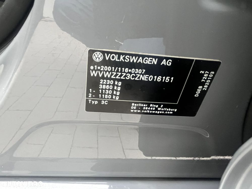 Volkswagen Passat GTE - 33