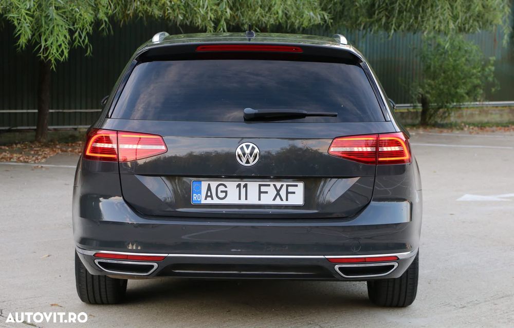 Volkswagen Passat - 12