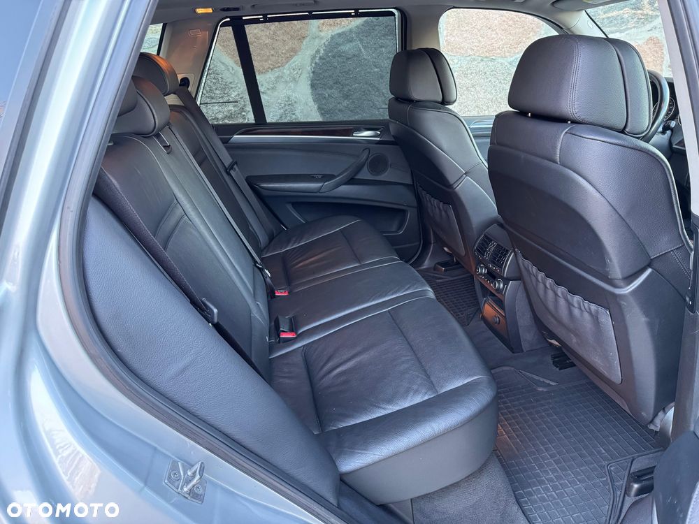 BMW X5 3.0si xDrive - 14
