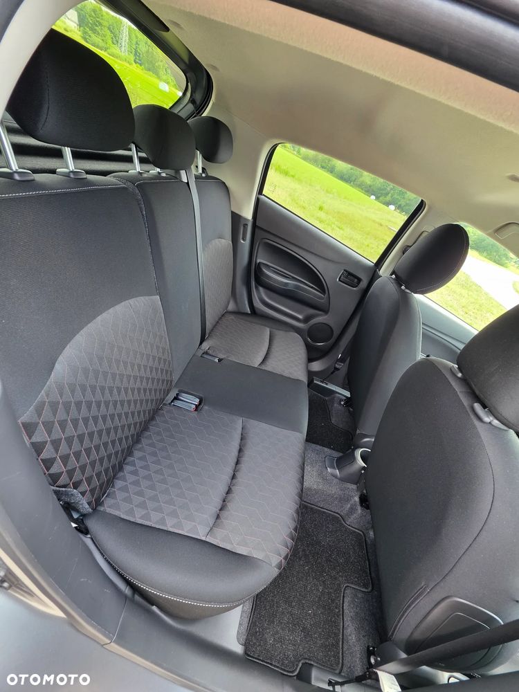 Mitsubishi Space Star AS&G 1.2 Spirit+ Black - 15
