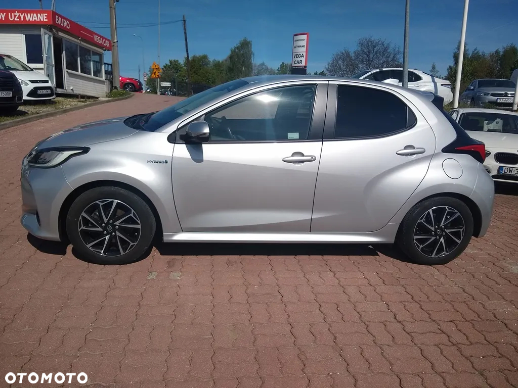 Toyota Yaris - 4