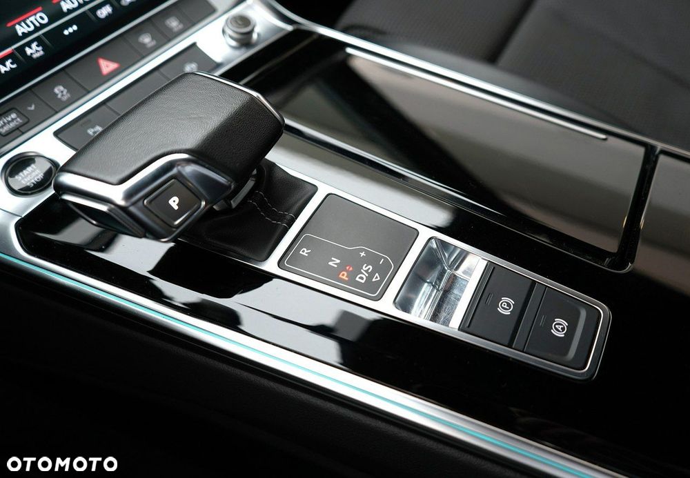 Audi A6 Avant - 18