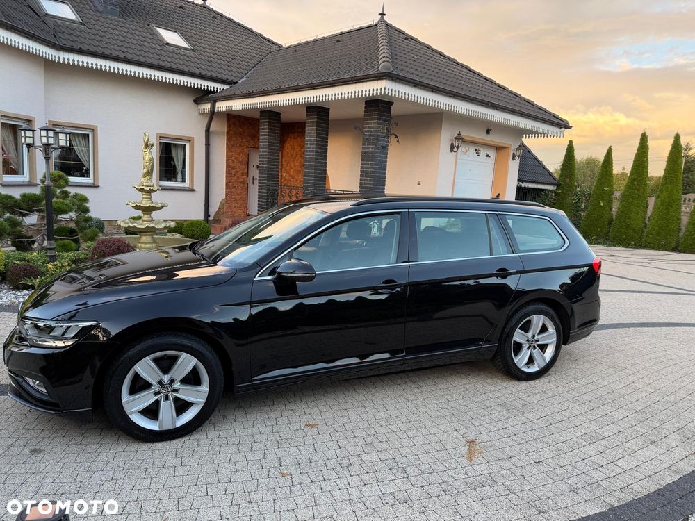 Volkswagen Passat 2.0 TDI SCR DSG Comfortline - 25
