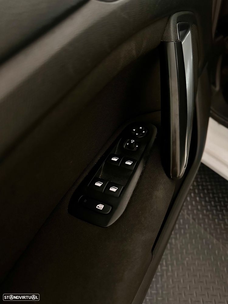 Peugeot 308 1.5 BlueHDi Allure - 18