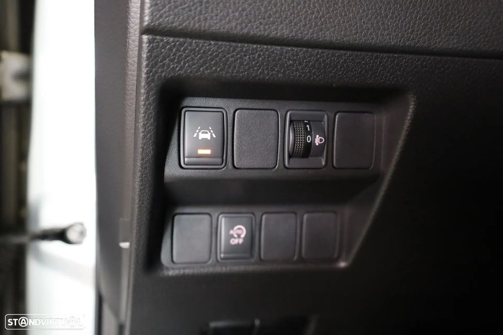 Nissan Qashqai 1.3 DIG-T N-Connecta LED+TT+SKY - 40