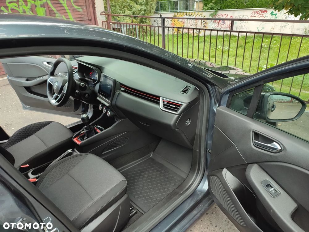 Renault Clio 0.9 TCe Limited - 27