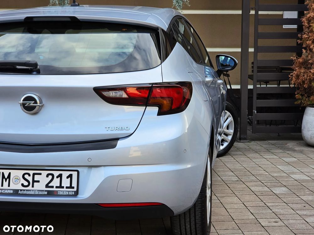Opel Astra 1.4 Turbo Innovation - 23