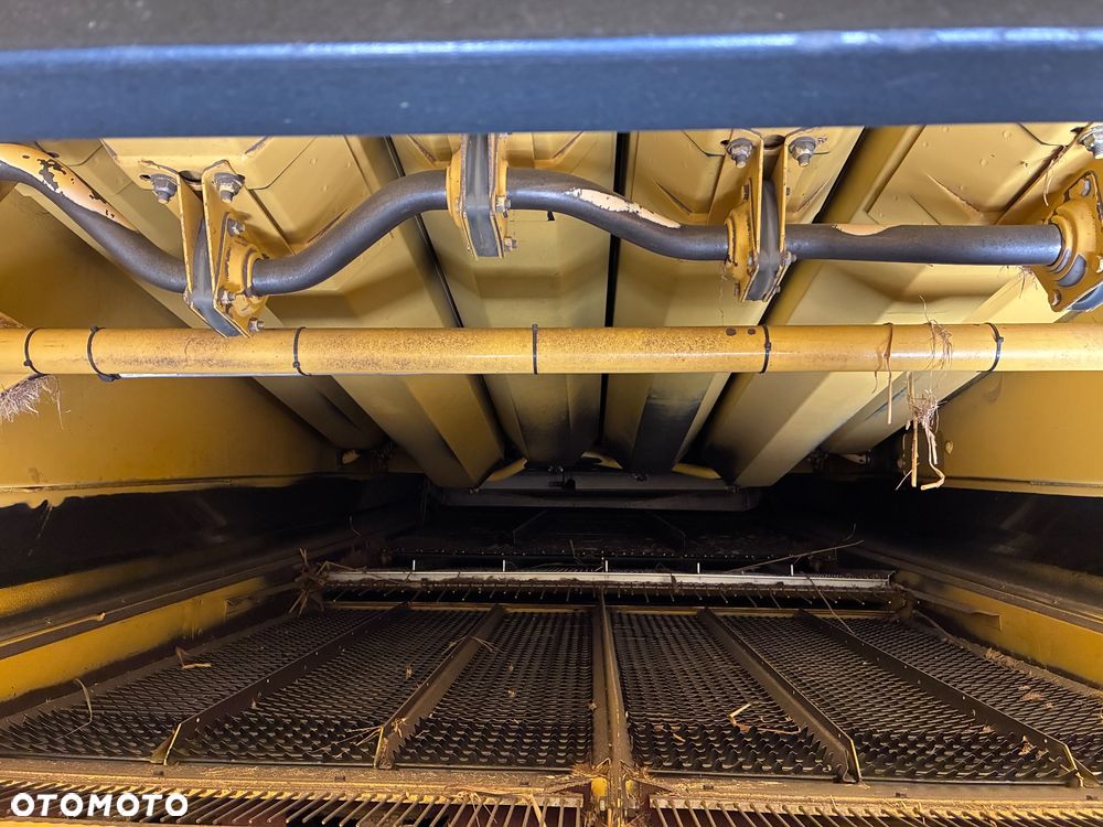 New Holland TX66 - 4