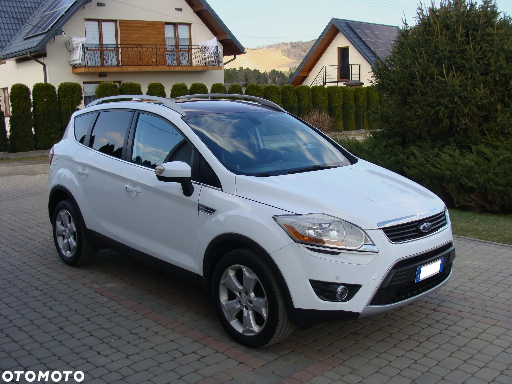 Ford Kuga 2.0 TDCi 4x4 Titanium - 2
