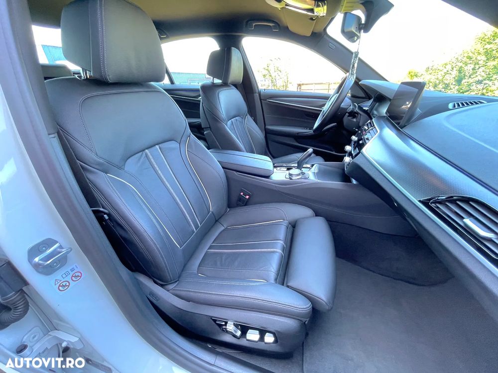 BMW Seria 5 520i Aut. M Sport Edition - 11