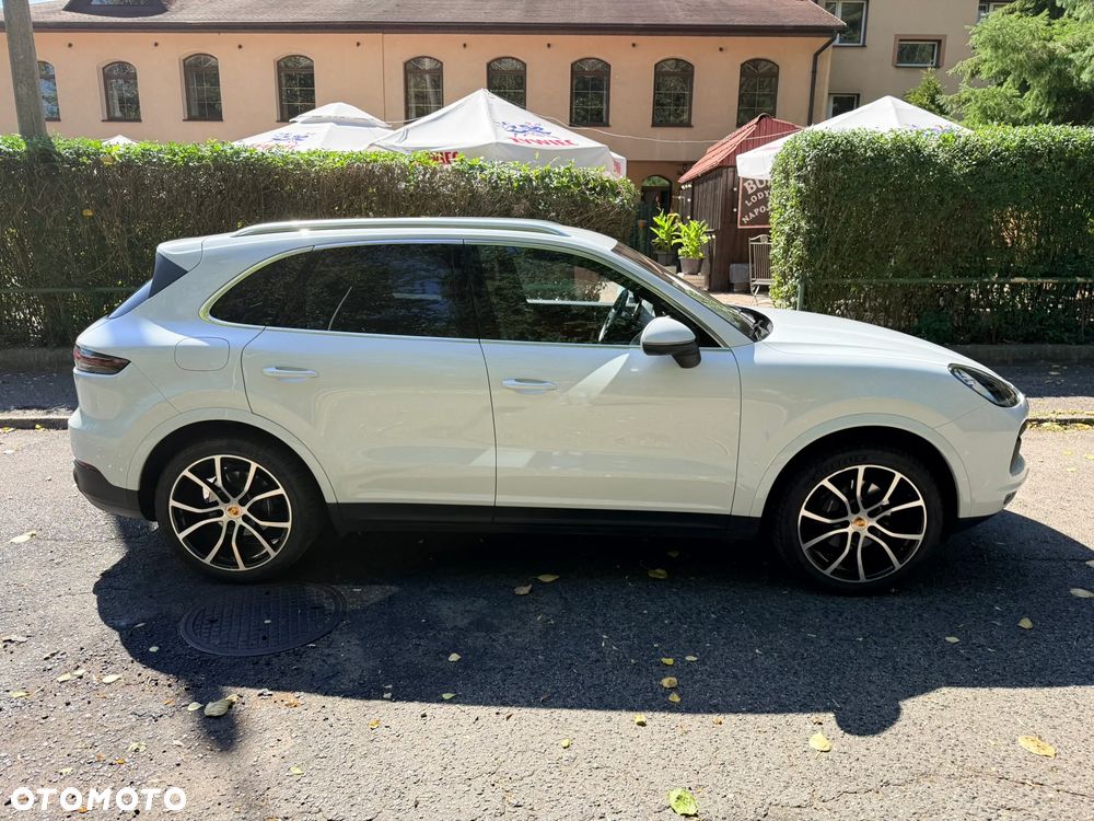 Porsche Cayenne Standard - 3