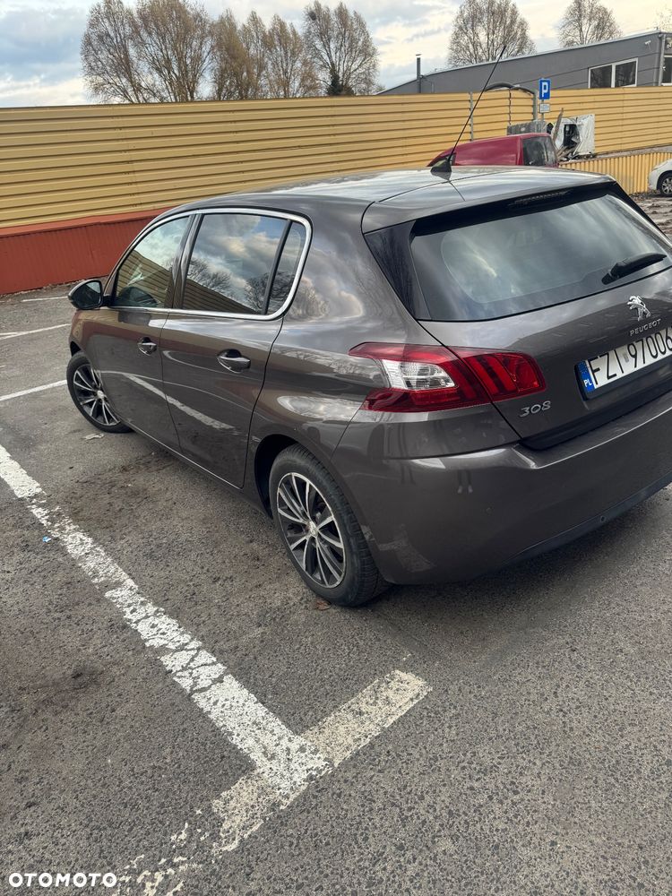 Peugeot 308 - 4
