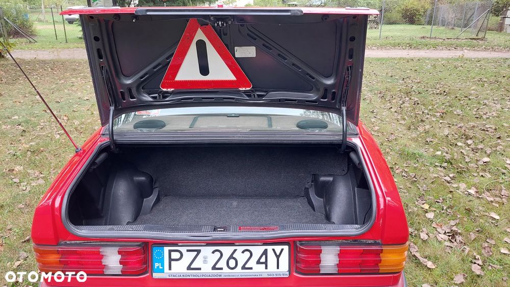 Mercedes-Benz W201 (190) - 11