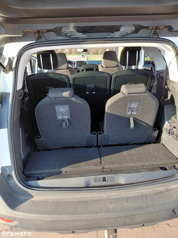 Peugeot 5008 PureTech 130 EAT6 Allure - 19