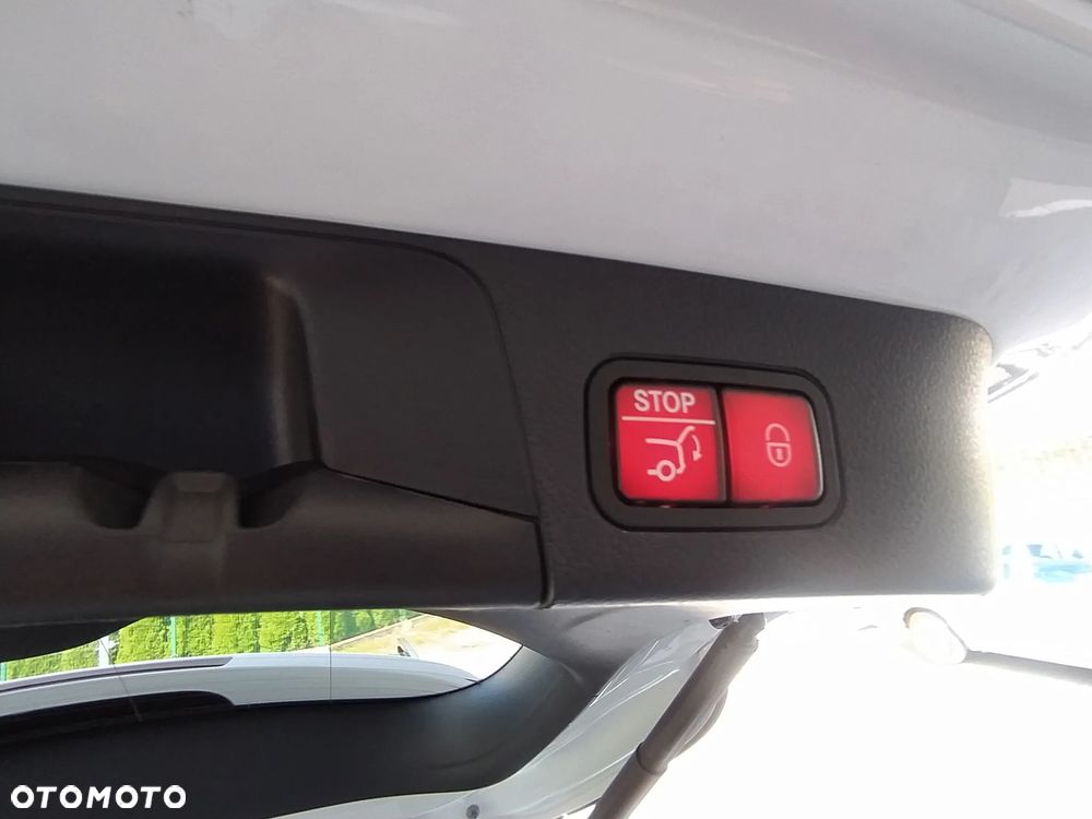 Mercedes-Benz GLB 250 4-Matic AMG Line 8G-DCT - 20
