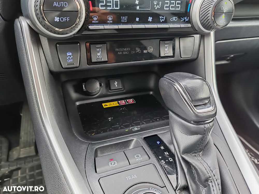 Toyota RAV4 2.5 VVT-iE 4x4 Dynamic - 16