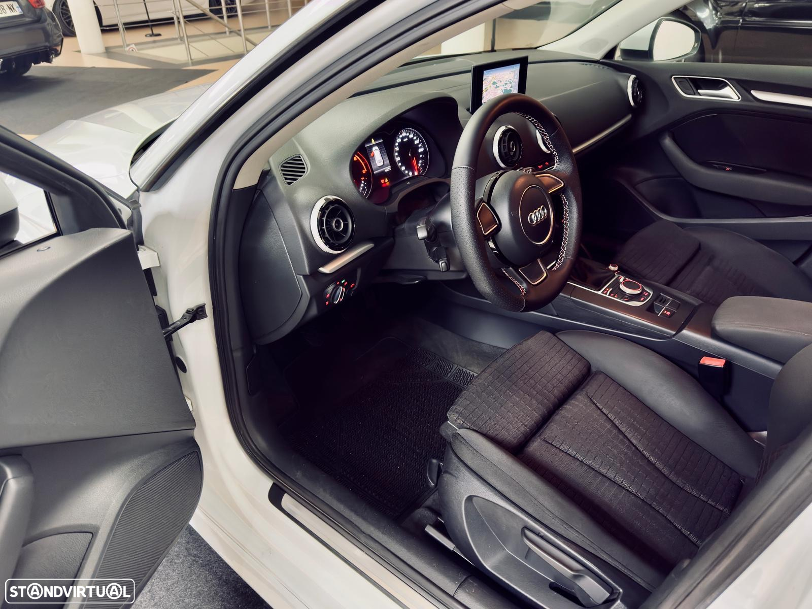 Audi A3 Sportback 1.6 TDI S line Sport Pack - 8