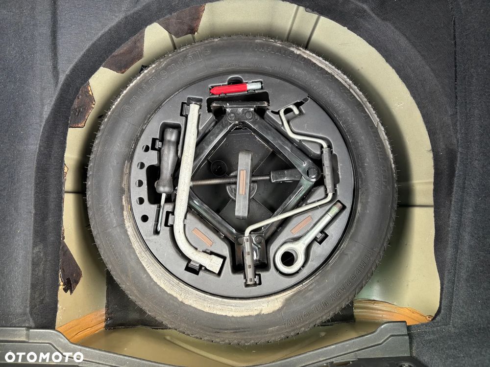 Alfa Romeo GT 1.9JTD 16V Distinctive - 38