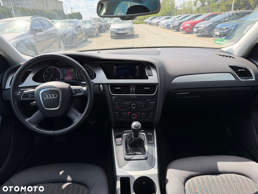 Audi A4 Limousine 2.0 TDI DPF Ambiente - 24