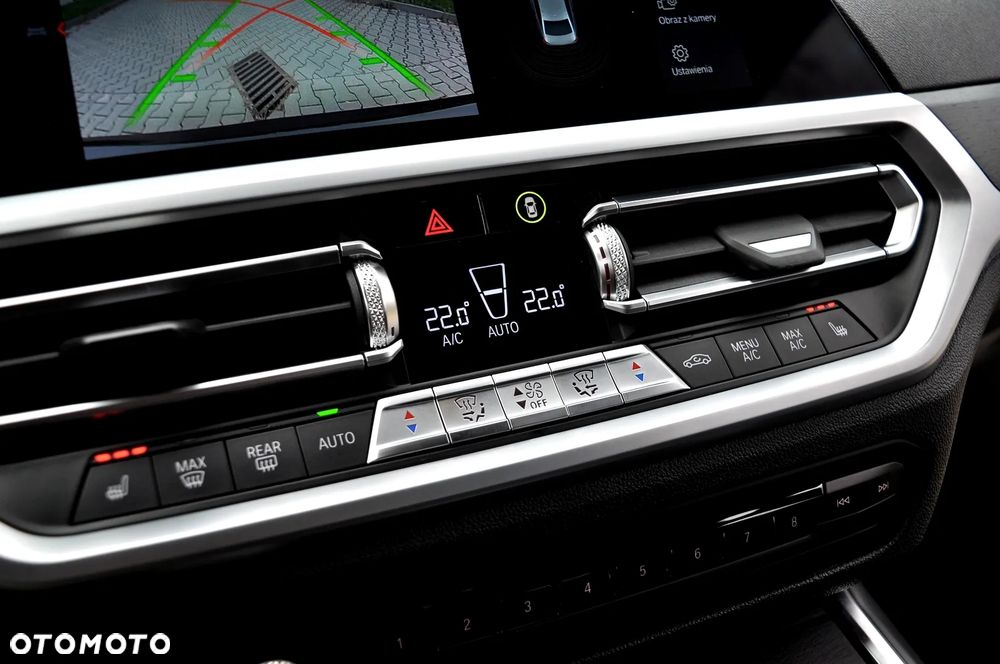 BMW Seria 3 318d M Sport Shadow - 30