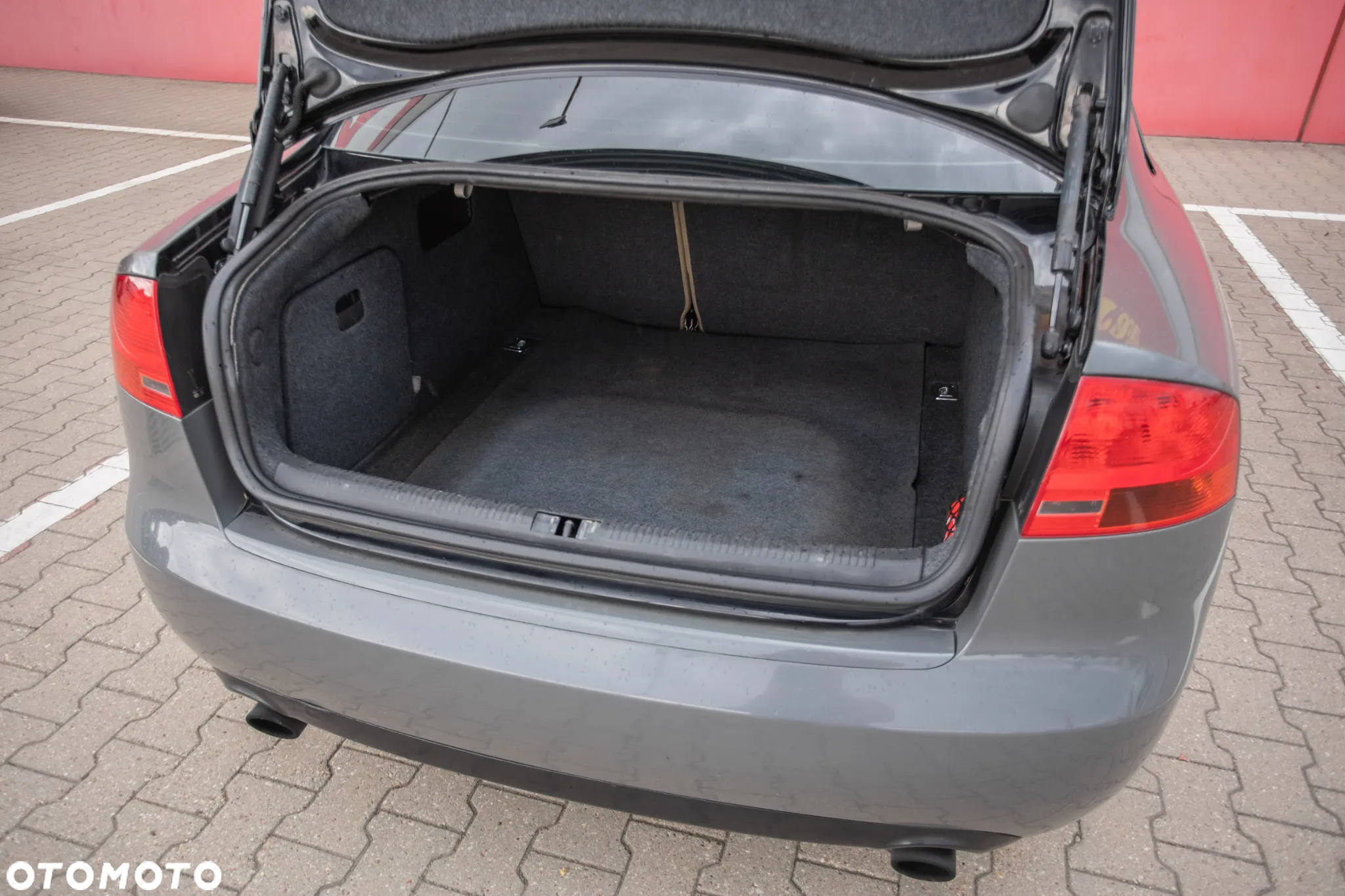 Audi A4 2.0T FSI Quattro - 17