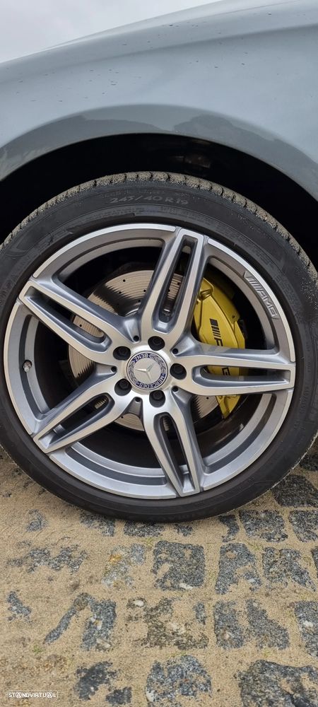 Mercedes-Benz E 220 d AMG - 13