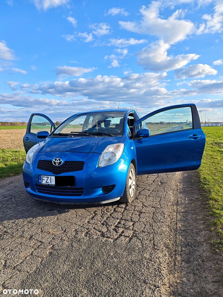 Toyota Yaris 1.3 - 2