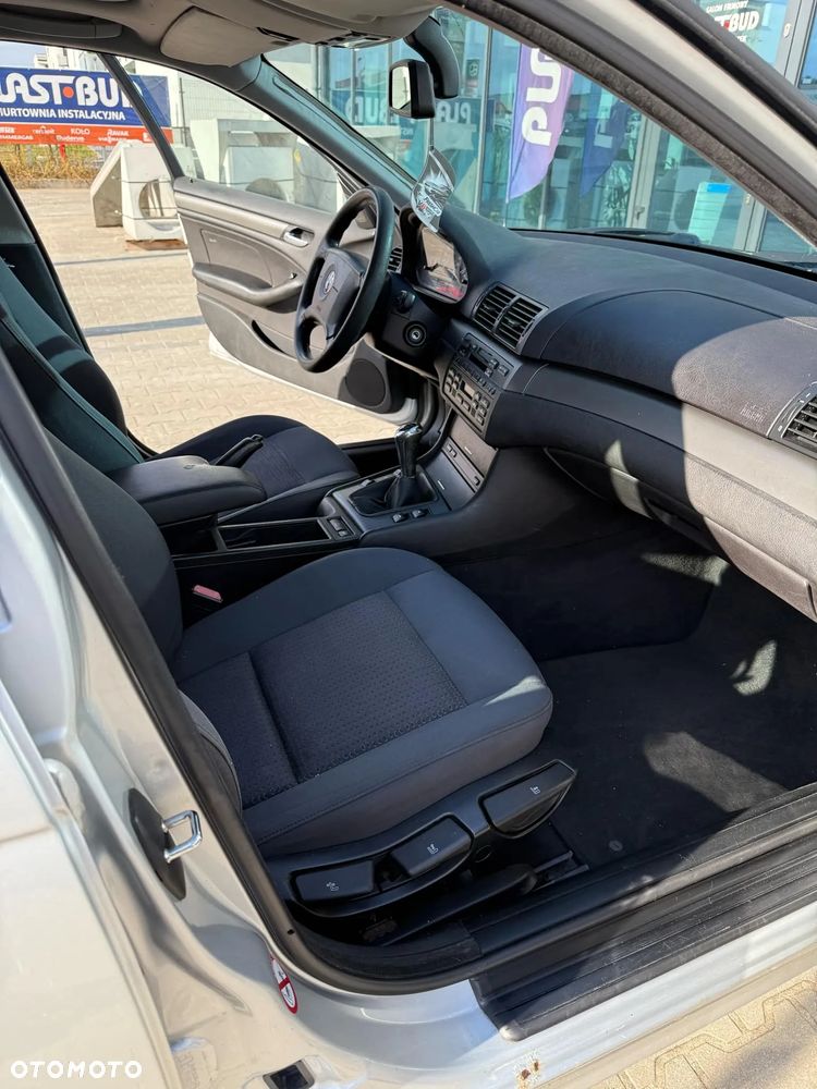 BMW Seria 3 318d - 6