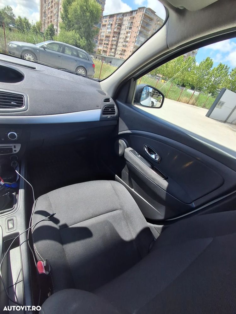 Renault Megane 1.5 dCi Expression - 10