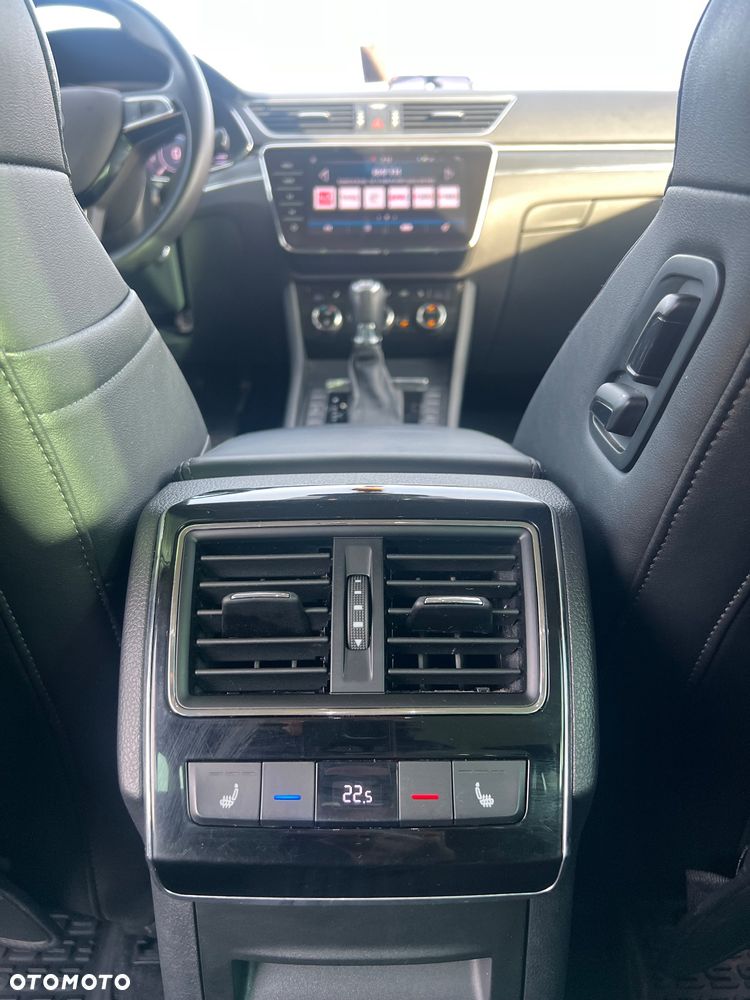 Skoda Superb 2.0 TDI 4x4 DSG Premium Edition - 23