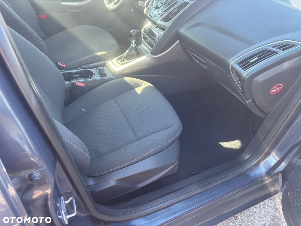 Ford Focus 1.6 TDCi Edition - 17