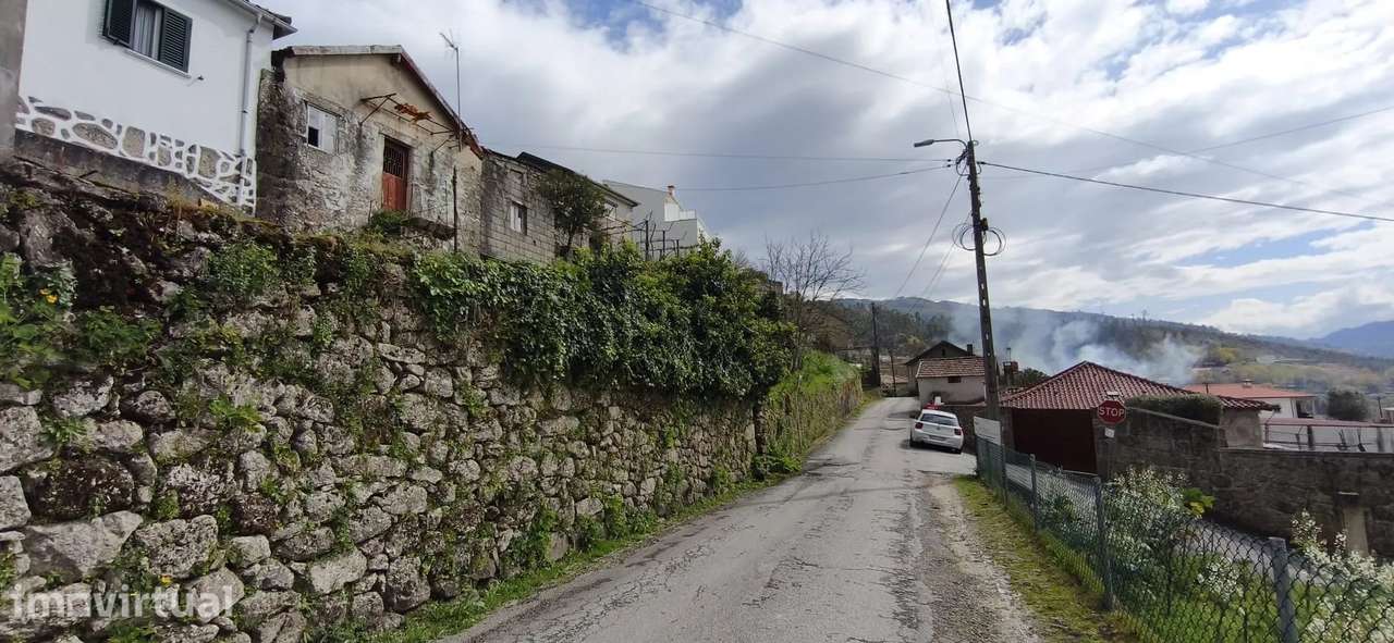Moradia p/ Restauro em Ponte da Barca - Grande imagem: 3/19