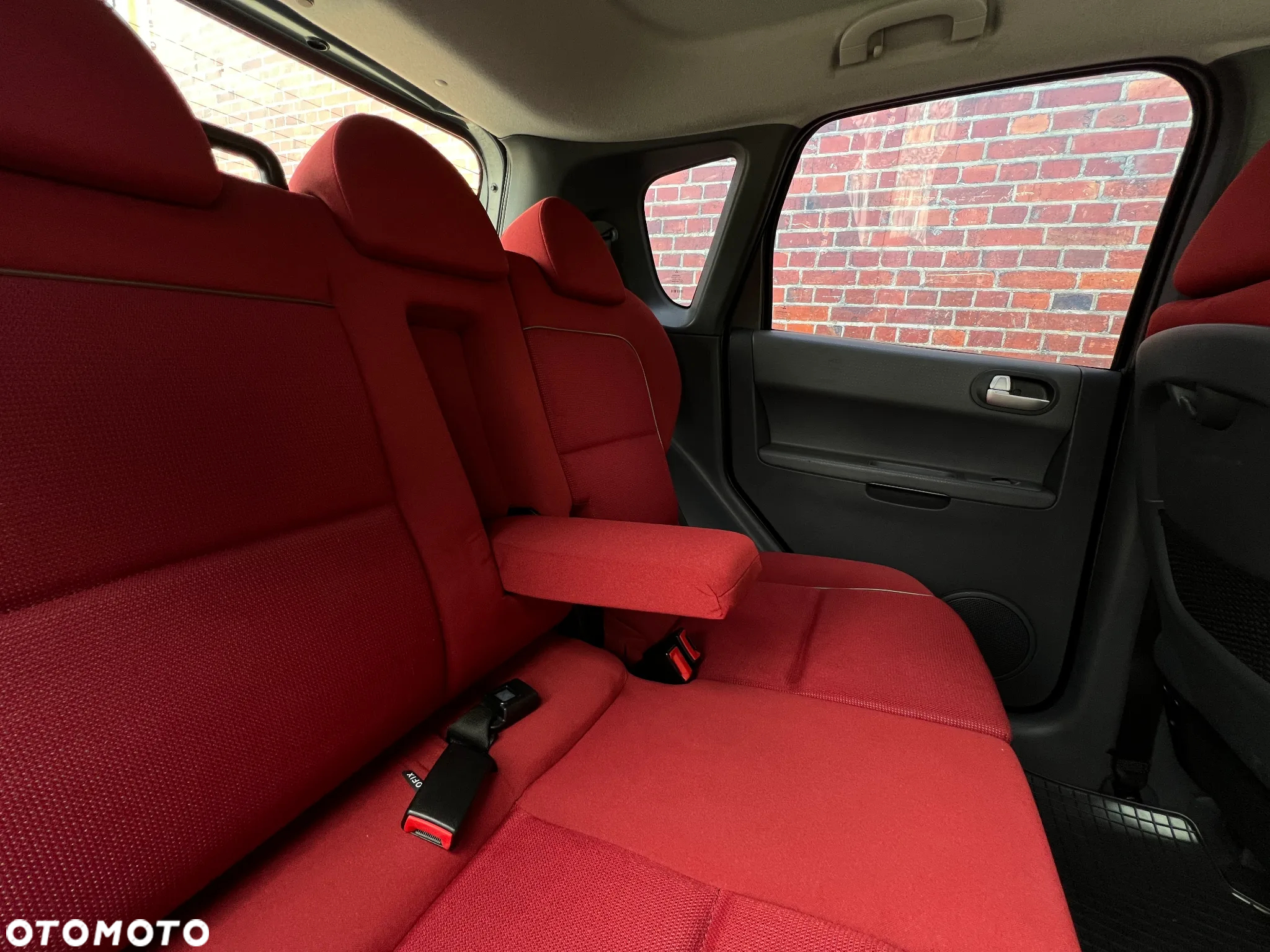 Mitsubishi Colt - 20