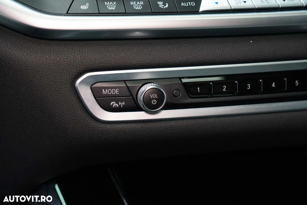 BMW X5 xDrive45e - 28