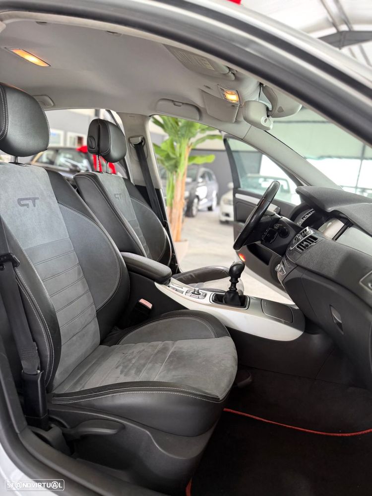 Renault Laguna 2.0 dCi Dynamique S - 18
