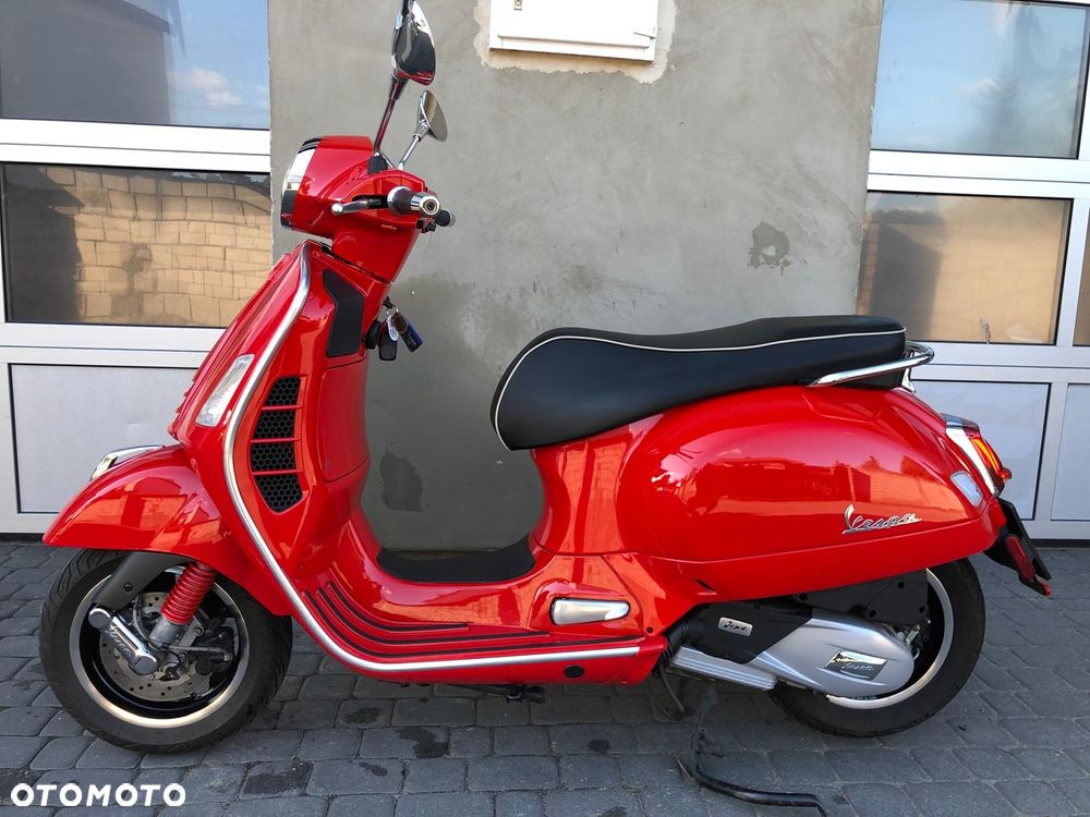 Vespa GTS - 25