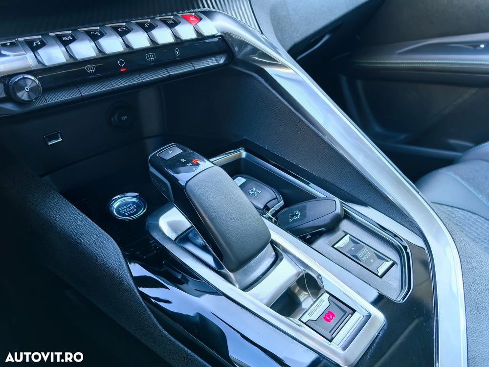 Peugeot 3008 Hybrid 225 e-EAT8 Allure Pack - 7