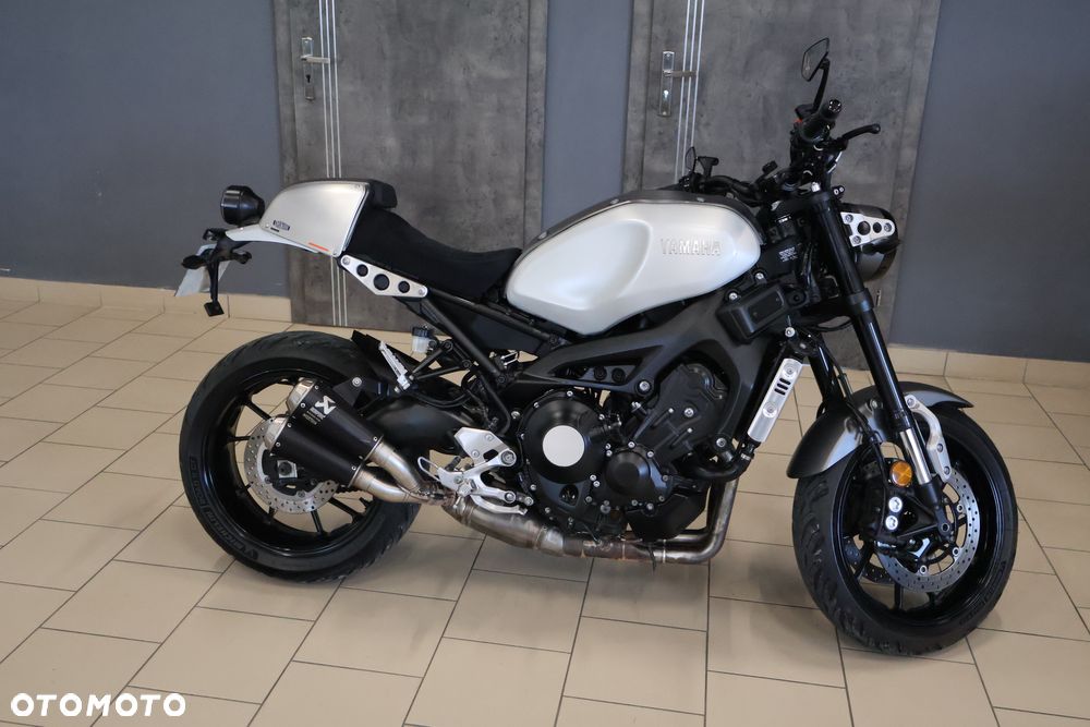 Yamaha XSR - 6