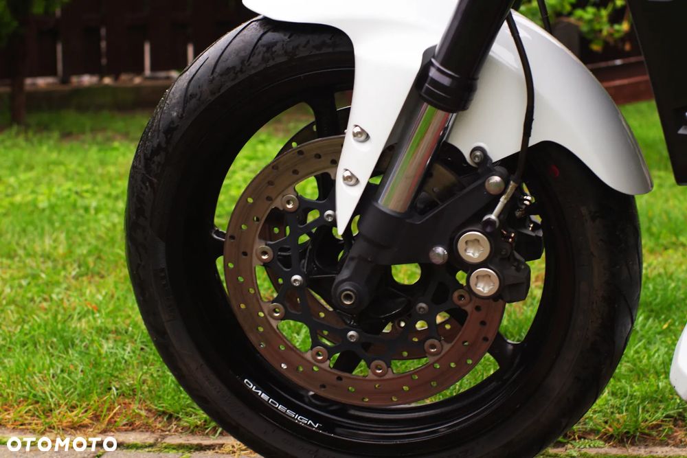 Yamaha FZ - 26