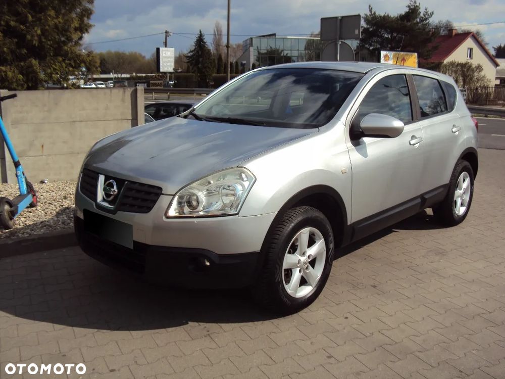 Nissan Qashqai 2.0 4 x 4 visia - 2