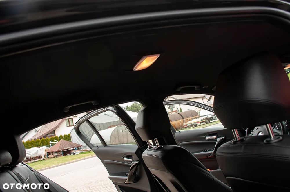 BMW Seria 1 116d EfficientDynamics Edition Sport Line - 29