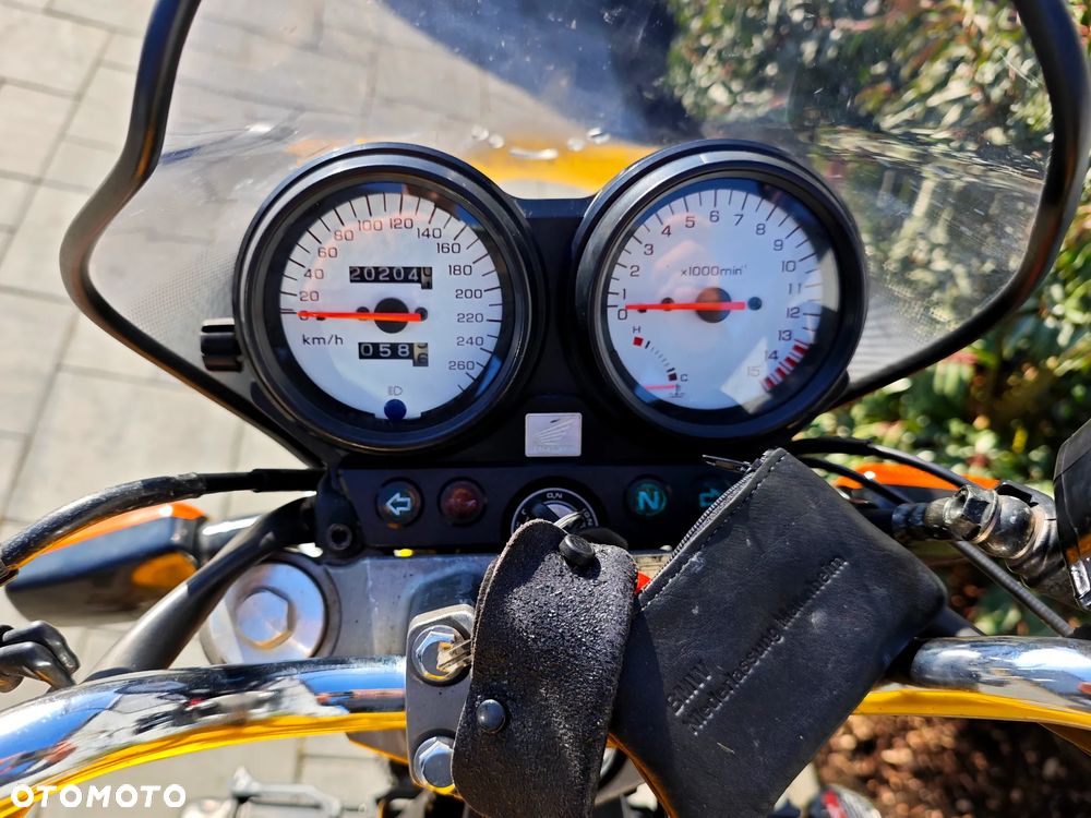 Honda Hornet - 8