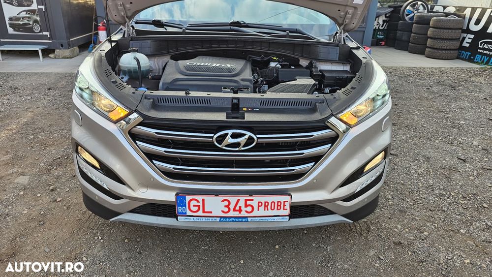 Hyundai Tucson 2.0 CRDI 4WD Automatik Style - 33