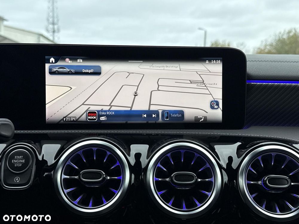 Mercedes-Benz CLA - 21