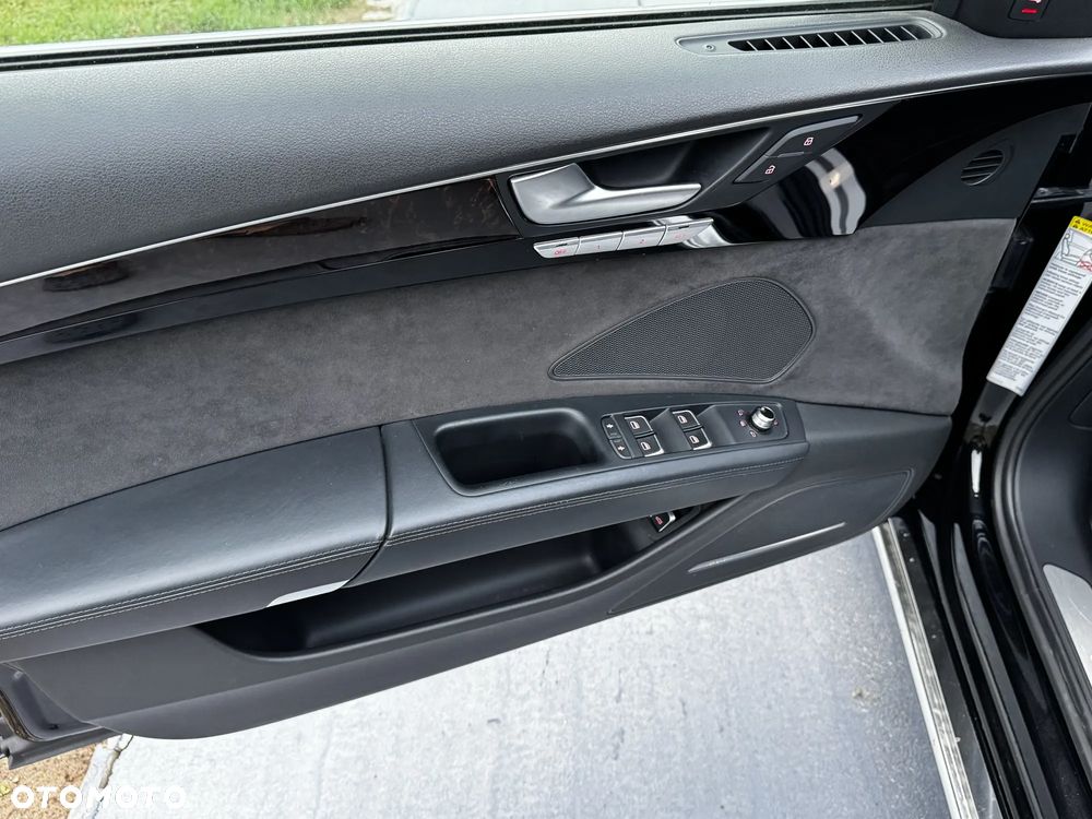 Audi A8 4.0 TFSI cylinder on demand quattro tiptronic Lang - 12